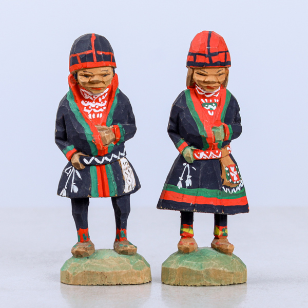 Georg Jonsson, snidade träfigurer, samer, signerade