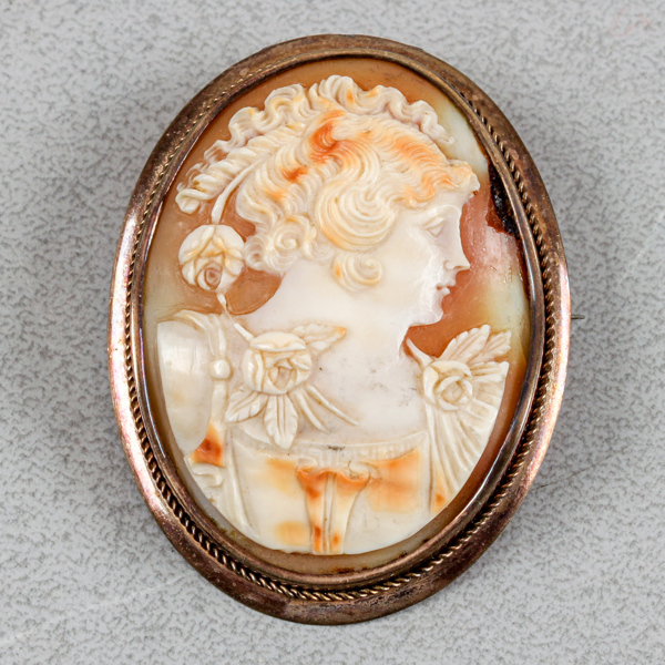 Brosch/hänge, Silver och camé, B. Hertz, år 1917