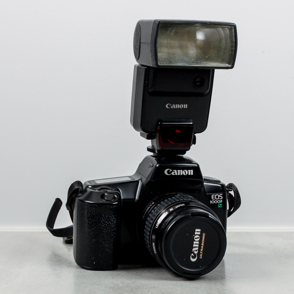 Analog kamera, Canon Eos 1000F