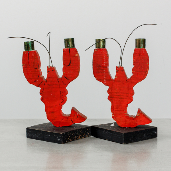 Ljusstakar, 1 par, i form av hummer, trä, 1900-talets första hälft