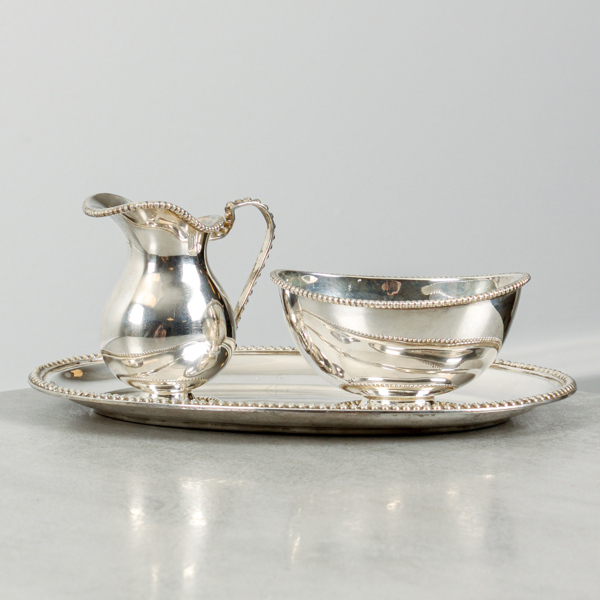 Silver, bricka, sockerskål och gräddkanna, importstämplat, silver 835, vikt 326 gram