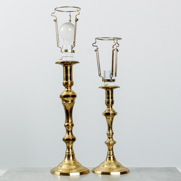 Bordslampor, 2 st, mässing, 1900-talets mitt