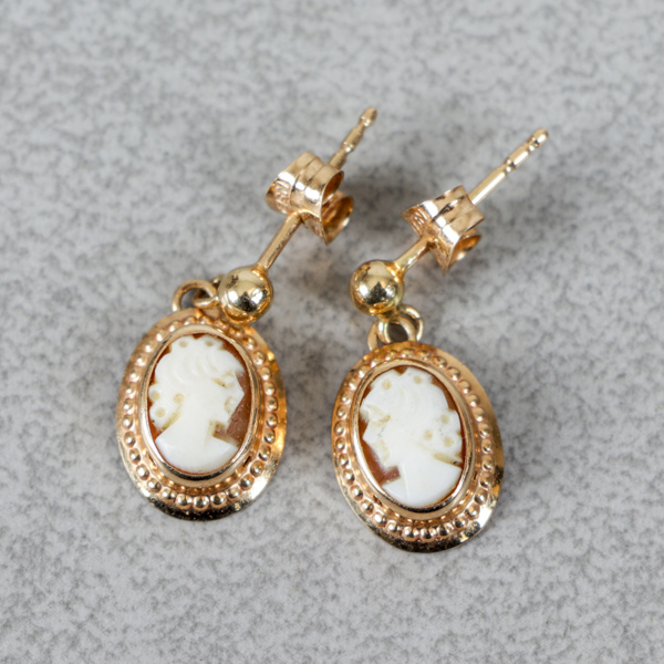 Örhängen med caméer, Guld 18k, 1.4g