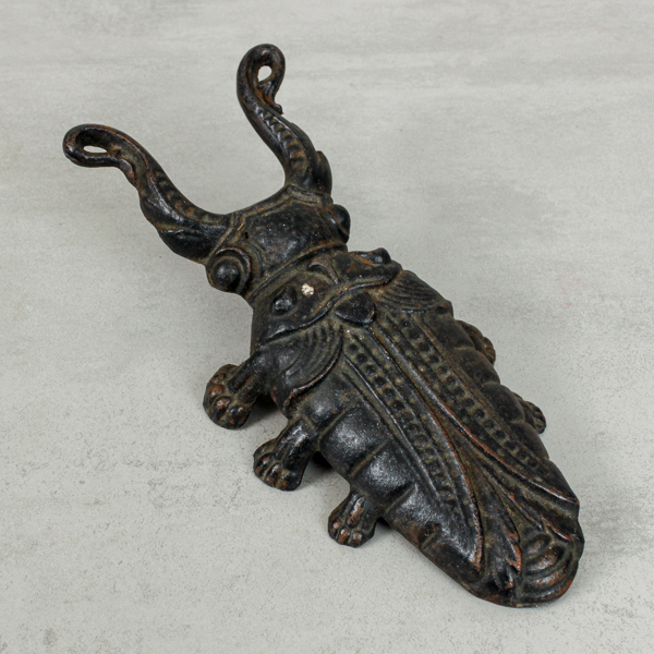 Skoknekt, iform av ekoxe, gjutjärn, Wattholma Bruk