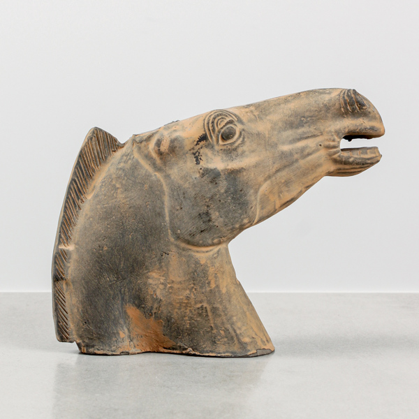Skulptur, hästhuvud, lergods, Kina, efter äldre förlaga
