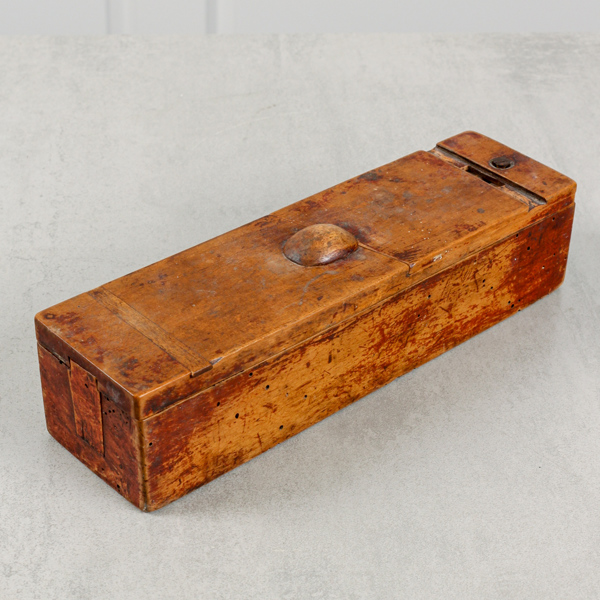 Skrin, med pussellås, allmoge, 1800-tal