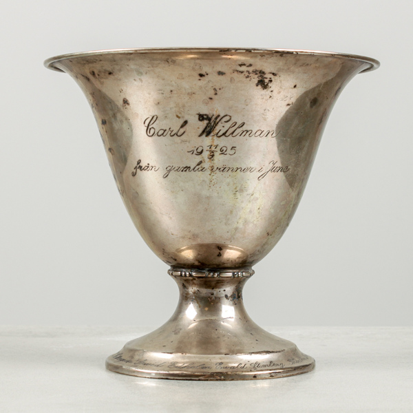 Skål på fot, Silver, 294g, CG. Hallberg, Stockholm år 1925
