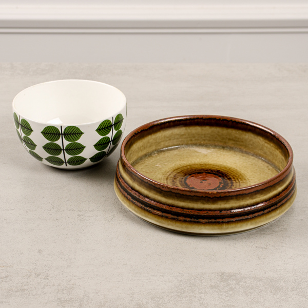 Skålar, 2st,  "Berså", Stig Lindberg samt skål stengods, Rörstrand