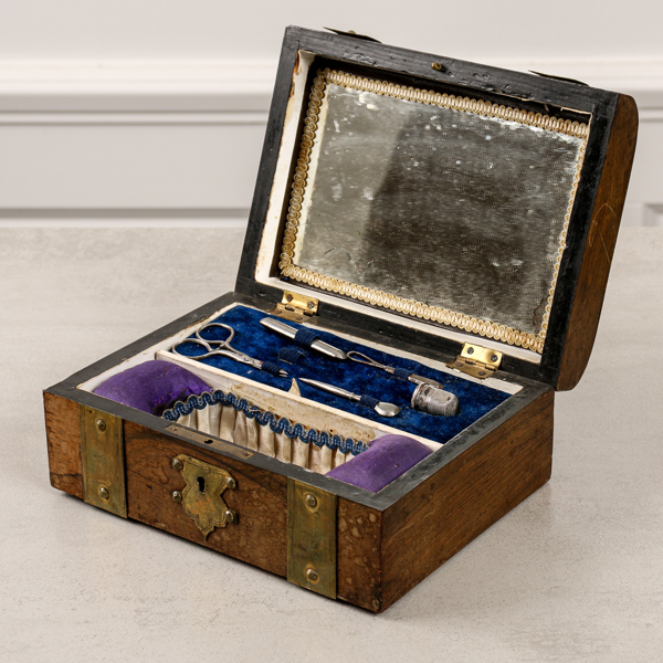 Syskrin, 1800-tal, fingerborg i silver