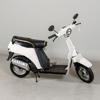 Moped Bonnie Baljaj