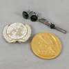 Kuriosa, FN-brosch, manchettknappar, medalj