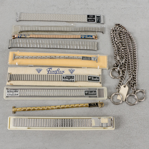 Äldre klockarmband samt fickurskedjor, rostfritt stål