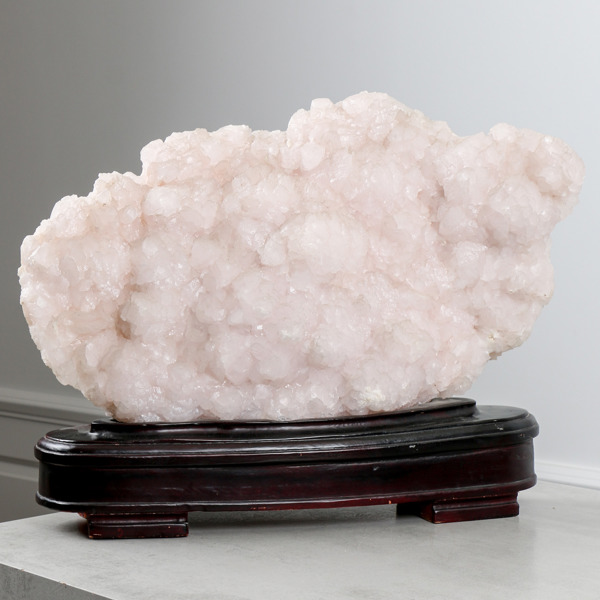 Stor mineral, möjligen rosenkvarts, 22 kg