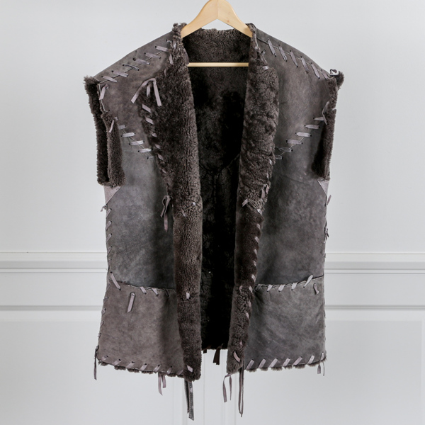 Väst, fårskinn, Hollies