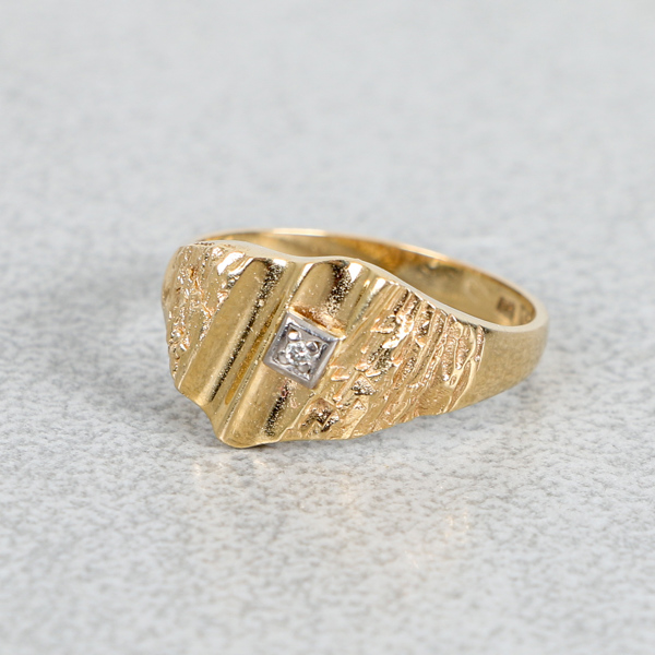 Ring, Guld 18k, 3.7g, 1st diamant