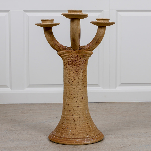 Golvkandelaber, stengods, signerad