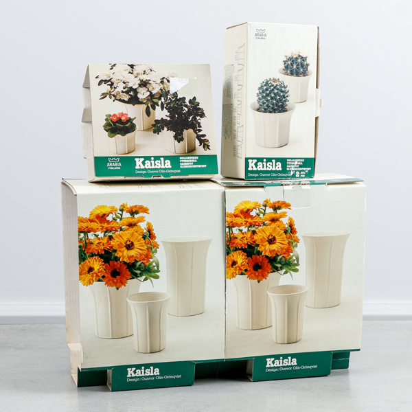 Gunvor Olin-Grönqvist, 2 st vaser samt 2 st ytterfoder, "Kaisla", Arabia