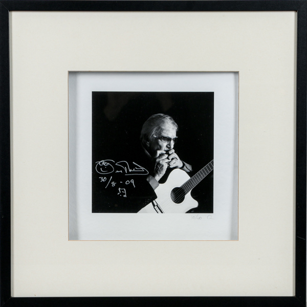 Owe Törnqvist, fotografi, med signatur, upplaga om 10/40