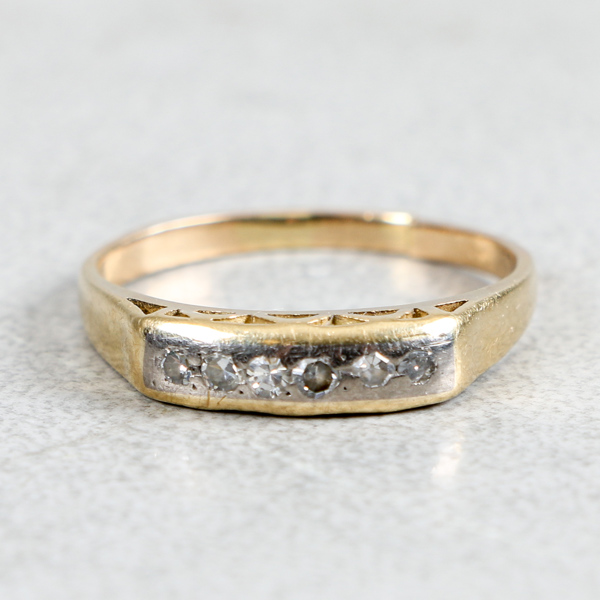 Diamantring, Guld 18k, 2.7g, 6 diamanter