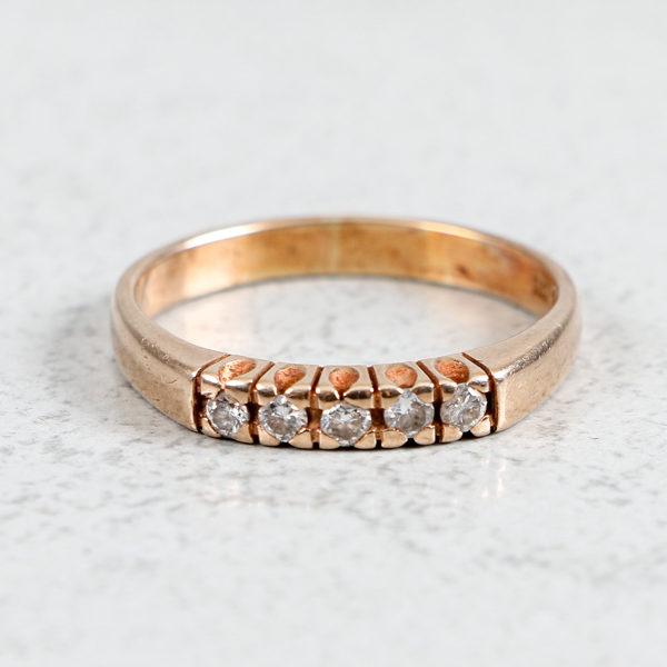 Diamantring, Guld 18k, 3.6g, 5 diamanter