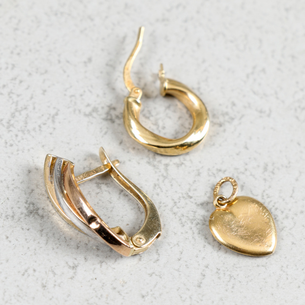 Guldföremål, 14/18k, 2.6g