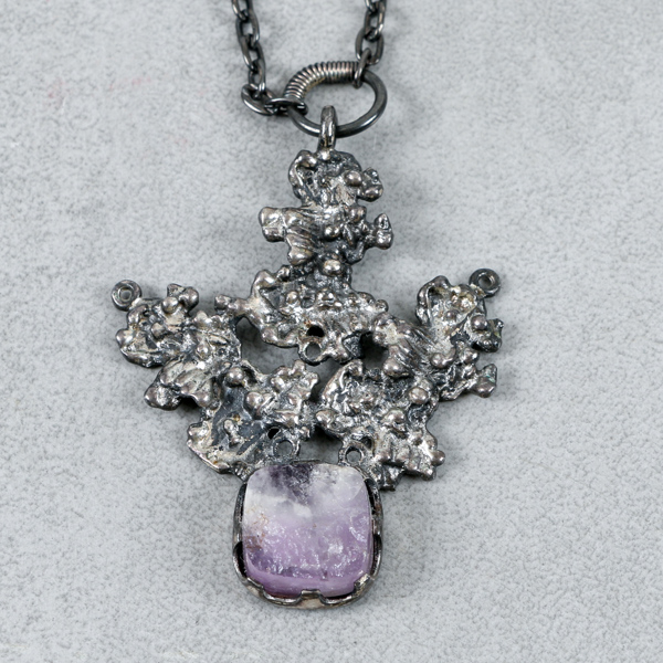 Pentti Sarpaneva, Sterling silver och ametist, halssmycke