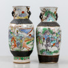 Vaser, ett par, Kina, polykrom dekor med figurscener, 1900-talets första hälft