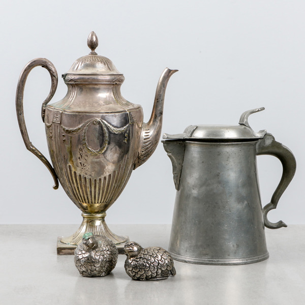 Parti, kaffekanna, stop och salt- och pepparkar