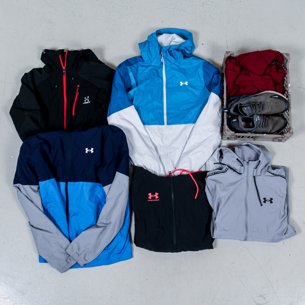 Jackor, 4 st, Under Armour, herr strl S, 1 st Haglöfs strl M