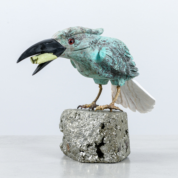 Skulptur, fågel, pyrit och kvarts