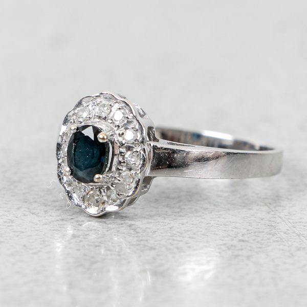 Diamant och safirring, Guld 18k, 2.9g