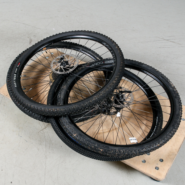 Cykelhjul, 4 st, varav 3 st fram- & 1 st bakhjul, 29"