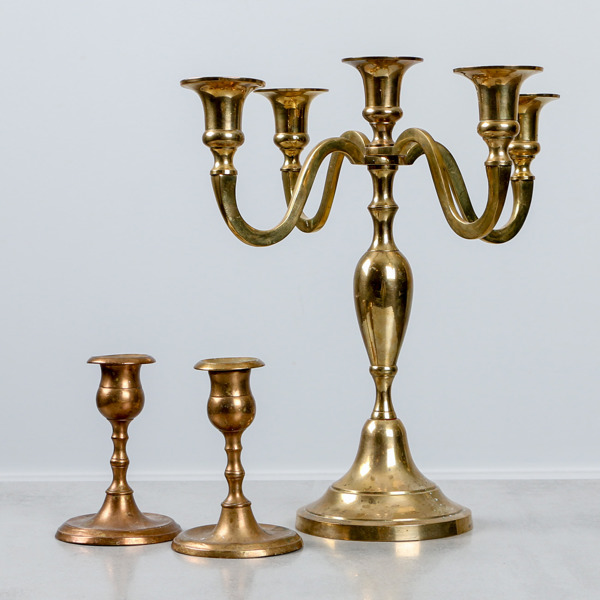 Kandelaber och ljusstakar, ett par, mässing