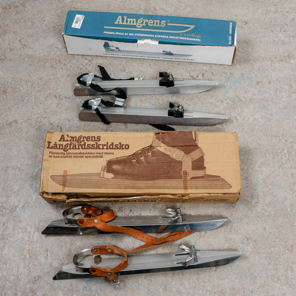 Långfärdsskridskor, 2 par, Almgrens, l 50 resp 55 cm