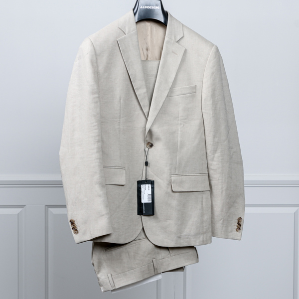  J. Lindeberg, linnekostym "Hooper Soft-tech Linen", kavaj samt byxor, herr strl 46R, oanvänd