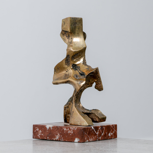 Skulptur, abstrakt komposition, brons på sockel av marmor, oidentifierad formgivare