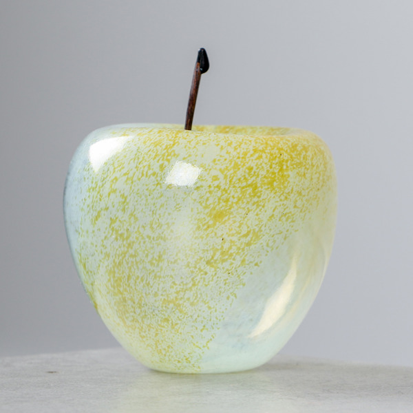 Gunilla Kihlgren, skulptur, Äpple, glas