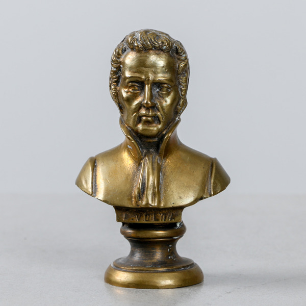 Byst, mässing, föreställande Alessandro Volta