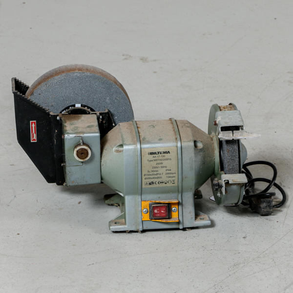 Bänkslip, Biltema MD150/200FG