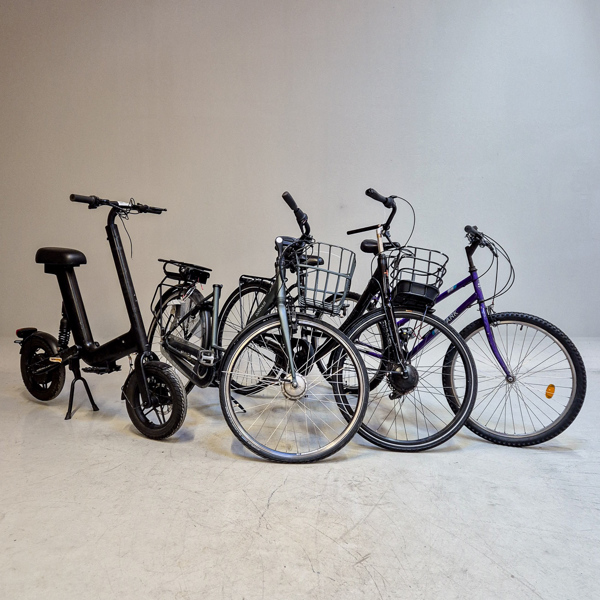 Reservdelscyklar, 4st varav 3st el