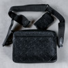 Louis Vuitton, Duo Messenger Bag