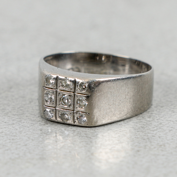 Diamantring, Guld 18k, 3.0g, 9st diamanter