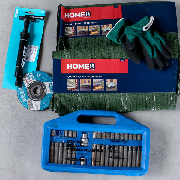 Bitssats, presenningar, pump, trädgårdshandskar, slipskiva, oanvända produkter