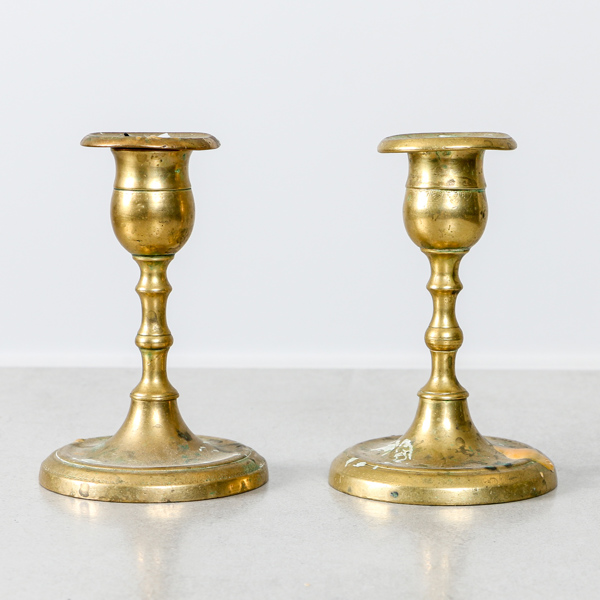 Ljusstakar, ett par, mässing, 1800-talets mitt