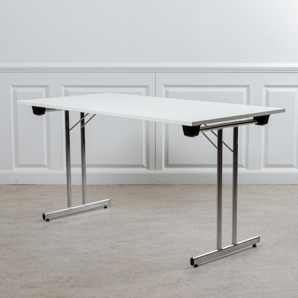 Arbetsbord/ skrivbord, 2000-tal