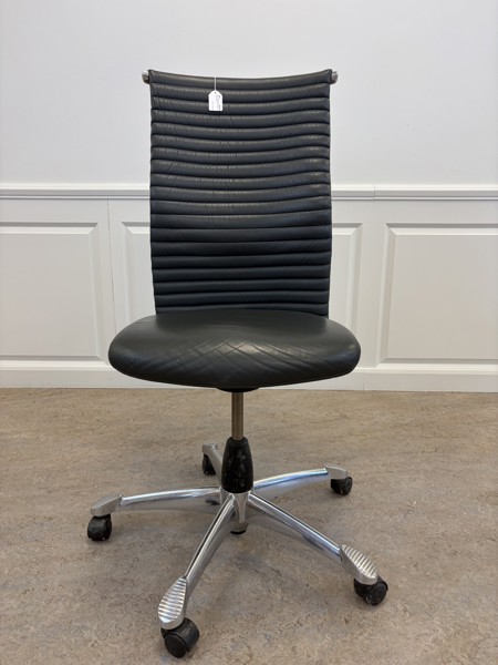 Kontorsstol, HÅG, "Excellence" läder, metall