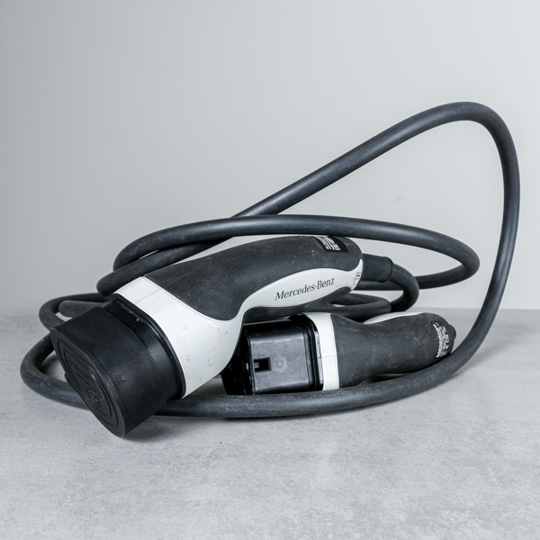 Laddkablar, för Mercedes samt luftkompressor