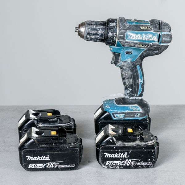 Skruvdragare, Makita, DDF482, 4 st batterier