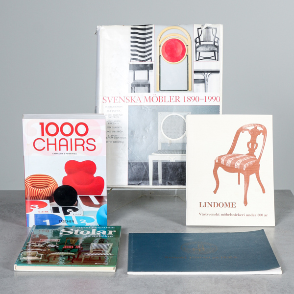Böcker, om möbler, bla "Svenska Möbler 1890-1990", "Lindome"