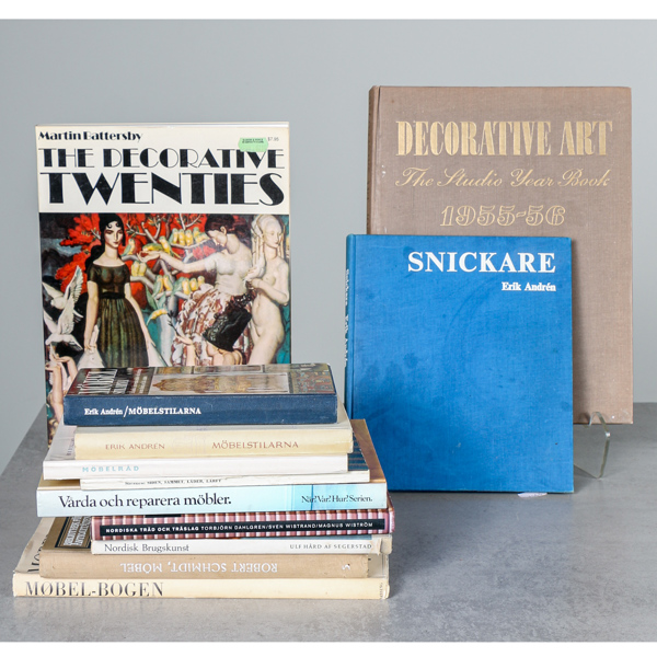 Böcker, om möbler, bla. "Snickare" Erik Andrén